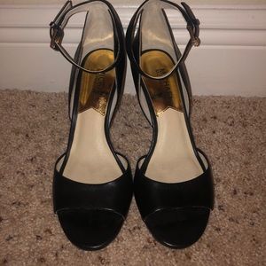 Micheal Kors black high heel 6.5